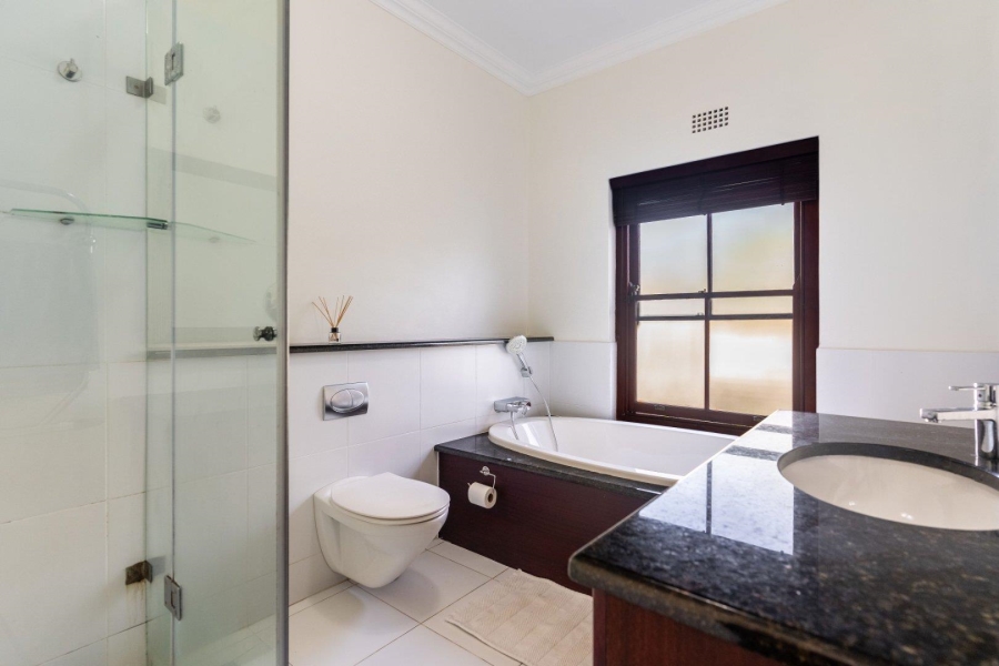 4 Bedroom Property for Sale in Constantia Western Cape